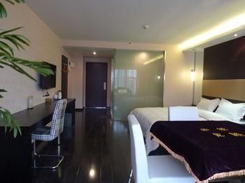 Chongqing Royal Coast Hotel Екстериор снимка