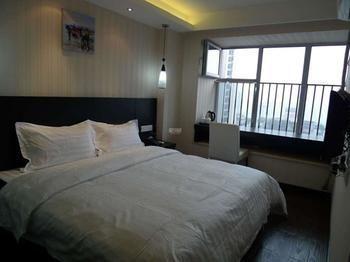 Chongqing Royal Coast Hotel Екстериор снимка