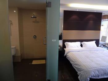 Chongqing Royal Coast Hotel Екстериор снимка